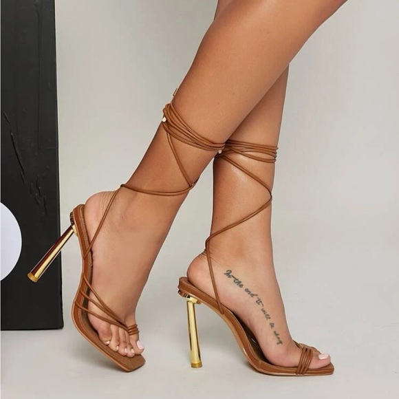 Strappy brown heels. NEVER WORN - Picture 2 of 2